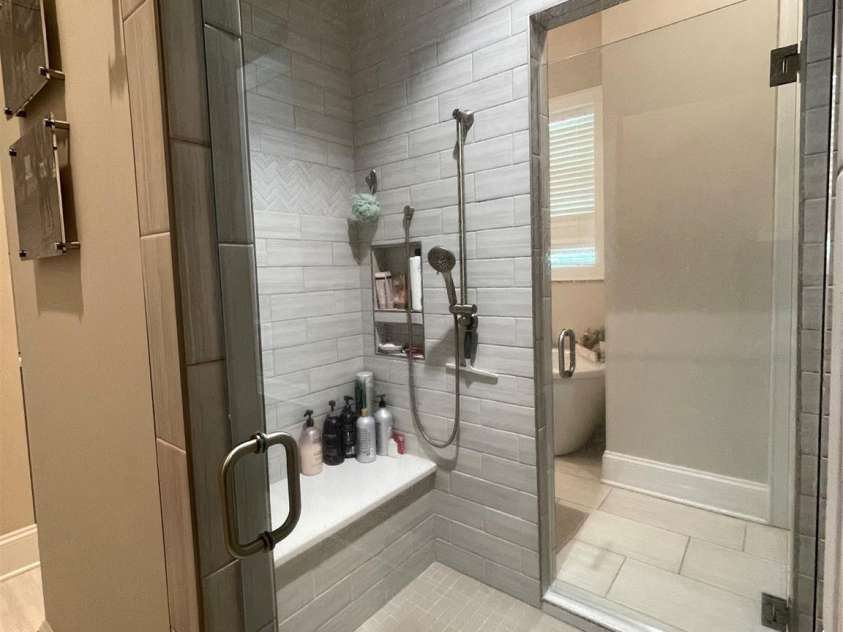 3201 Johnny Cake Lane, Charlotte, NC 28226.  MLS# CAR4255321, YatesRealty ID 11475. 