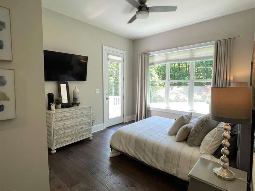 3201 Johnny Cake Lane, Charlotte, NC 28226.  MLS# CAR4255321, YatesRealty ID 11475. 