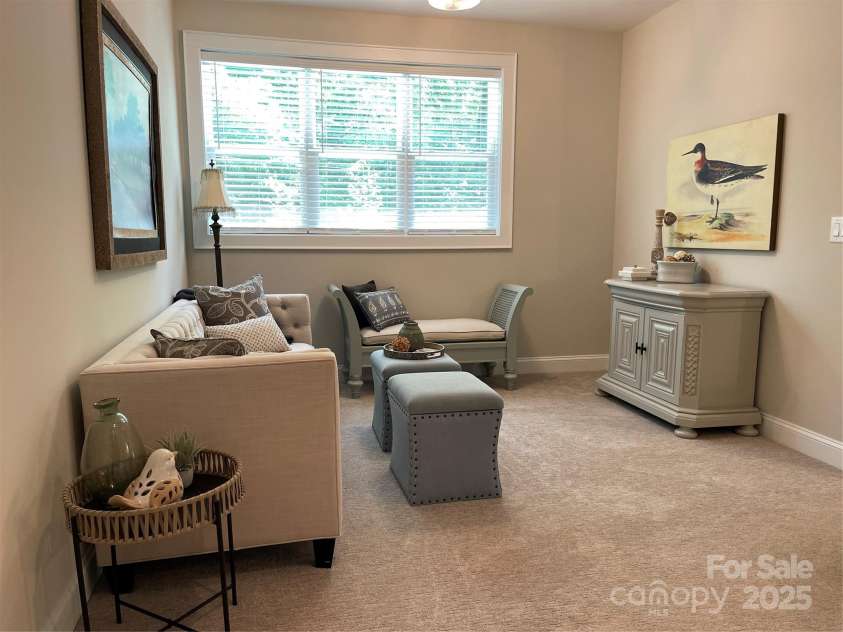 3201 Johnny Cake Lane, Charlotte, NC 28226.  MLS# CAR4255321, YatesRealty ID 11475. 