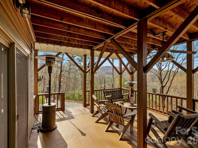 1489 Round Mountain Road, Brevard, NC 28712.  MLS# CAR4360365, YatesRealty ID 11477. 