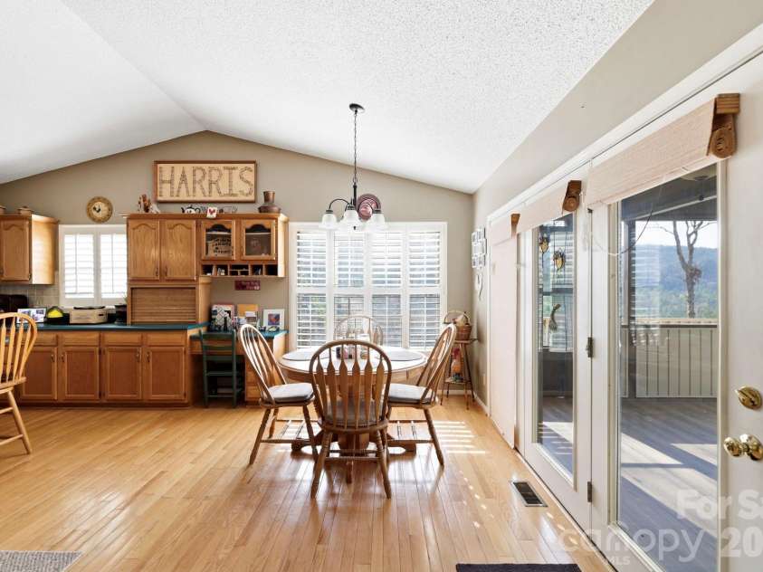 1489 Round Mountain Road, Brevard, NC 28712.  MLS# CAR4360365, YatesRealty ID 11477. 
