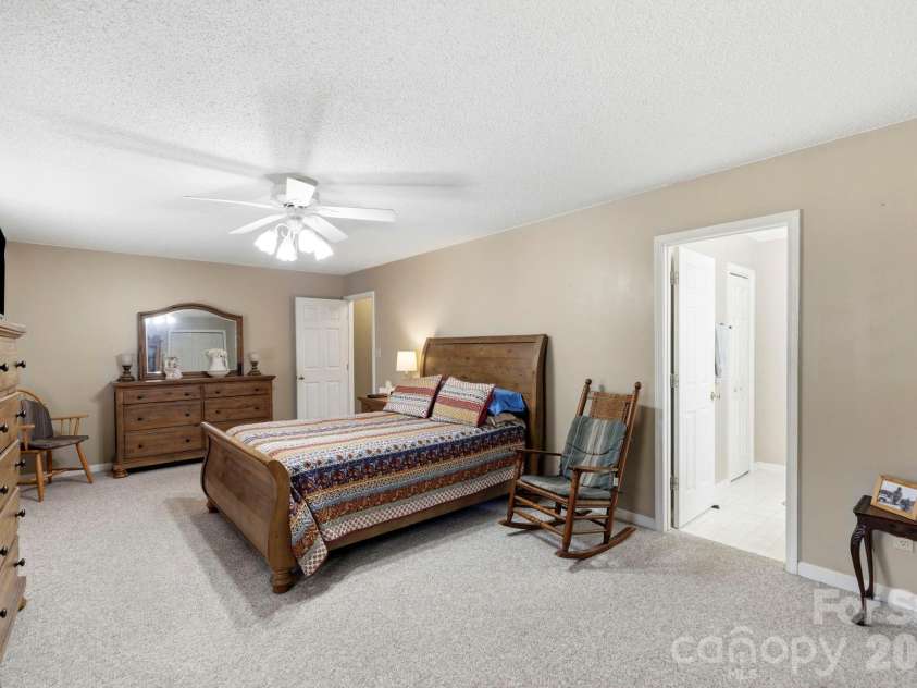 1489 Round Mountain Road, Brevard, NC 28712.  MLS# CAR4360365, YatesRealty ID 11477. 