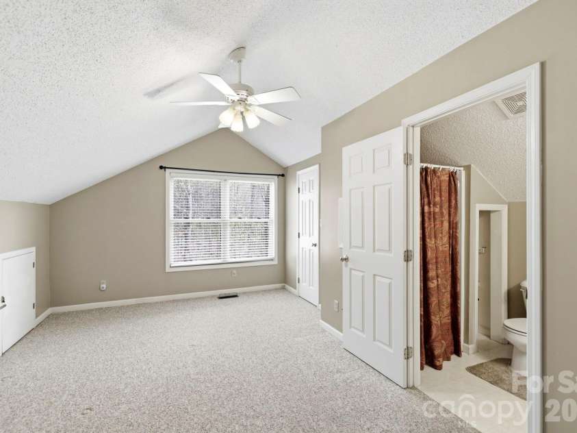 1489 Round Mountain Road, Brevard, NC 28712.  MLS# CAR4360365, YatesRealty ID 11477. 