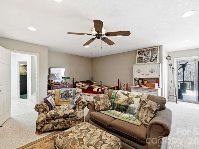 1489 Round Mountain Road, Brevard, NC 28712.  MLS# CAR4360365, YatesRealty ID 11477. 