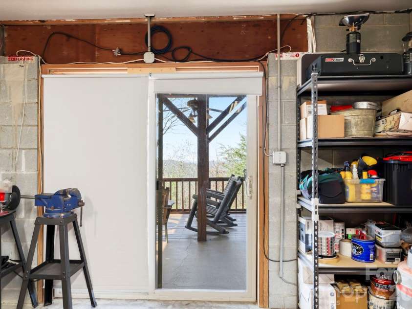 1489 Round Mountain Road, Brevard, NC 28712.  MLS# CAR4360365, YatesRealty ID 11477. 