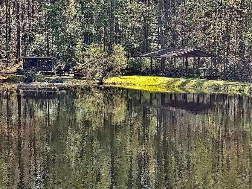 1489 Round Mountain Road, Brevard, NC 28712.  MLS# CAR4360365, YatesRealty ID 11477. 
