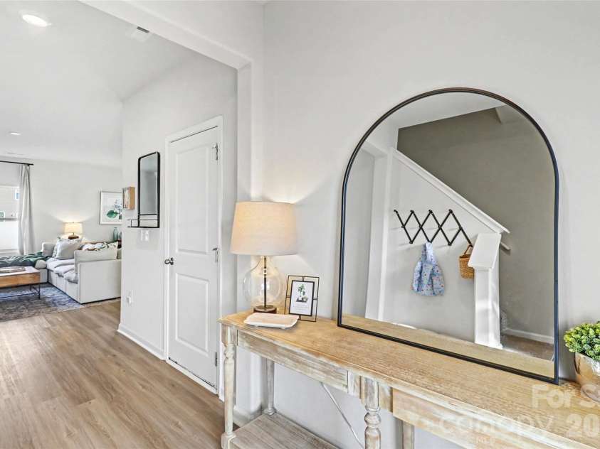 2215 Transatlantic Avenue, Charlotte, NC 28215.  MLS# CAR4349079, YatesRealty ID 11478. 
