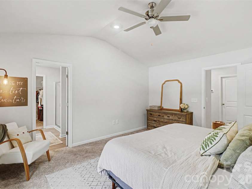 2215 Transatlantic Avenue, Charlotte, NC 28215.  MLS# CAR4349079, YatesRealty ID 11478. Primary bedroom