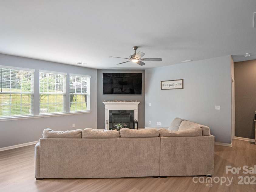 121 Little Kennerly Drive, Mooresville, NC 28115.  MLS# CAR4241437, YatesRealty ID 11479. Cozy Gas Fireplace