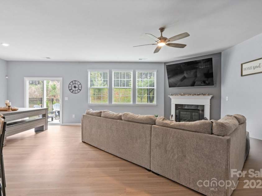 121 Little Kennerly Drive, Mooresville, NC 28115.  MLS# CAR4241437, YatesRealty ID 11479. Open, airy concept design.