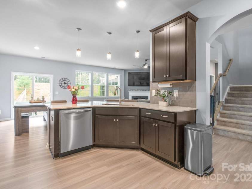 121 Little Kennerly Drive, Mooresville, NC 28115.  MLS# CAR4241437, YatesRealty ID 11479. Open views