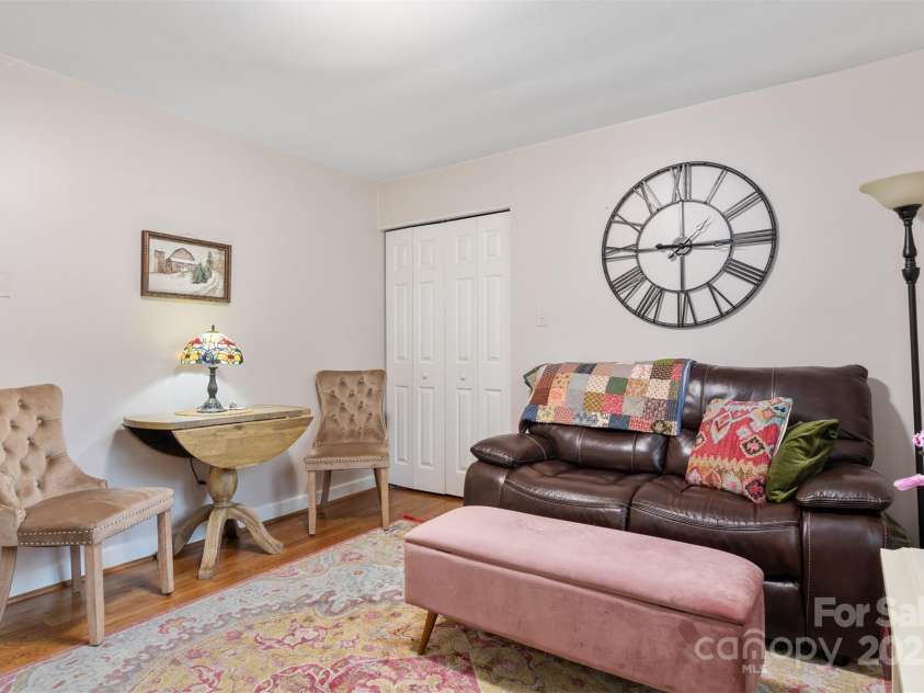 663 14th Avenue, Hickory, NC 28601.  MLS# CAR4206584, YatesRealty ID 1148. 