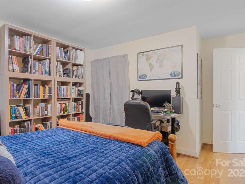 663 14th Avenue, Hickory, NC 28601.  MLS# CAR4206584, YatesRealty ID 1148. 