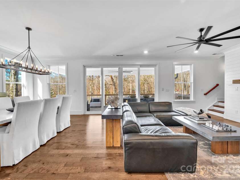 8136 Energy Lane, Catawba, NC 28609.  MLS# CAR4250901, YatesRealty ID 11480. Dining room