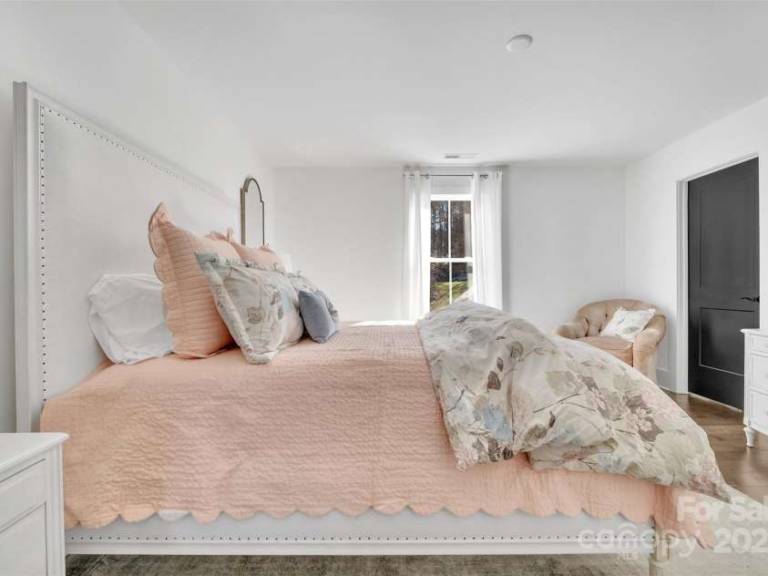 8136 Energy Lane, Catawba, NC 28609.  MLS# CAR4250901, YatesRealty ID 11480. Guest bedroom