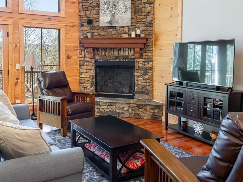 234 Andrews Road, Zirconia, NC 28790.  MLS# CAR4211611, YatesRealty ID 11481. 