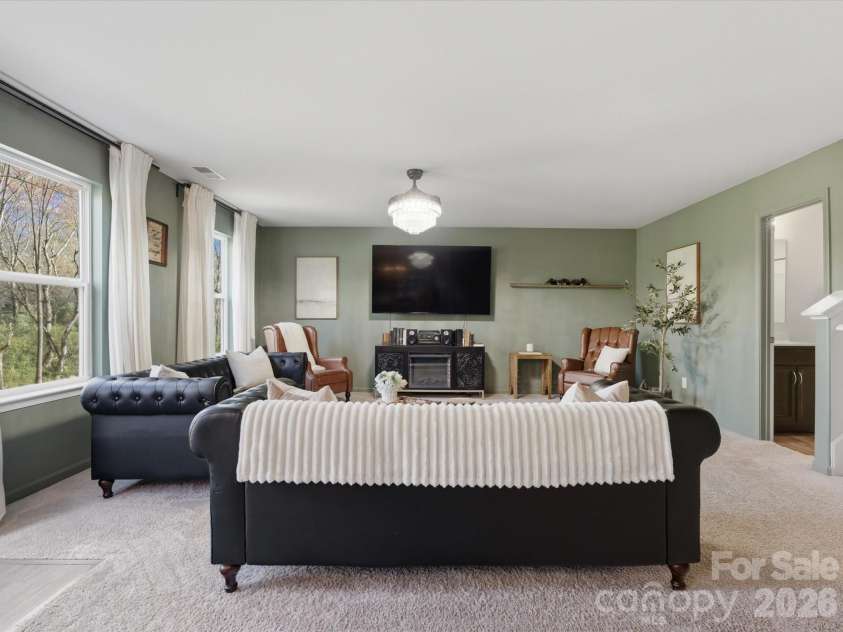 422 Perry Lane, Marshville, NC 28103.  MLS# CAR4359828, YatesRealty ID 11481. 