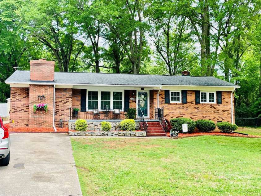 1400 Lackey Street, Shelby, NC 28152.  MLS# CAR4251672, YatesRealty ID 11483. 