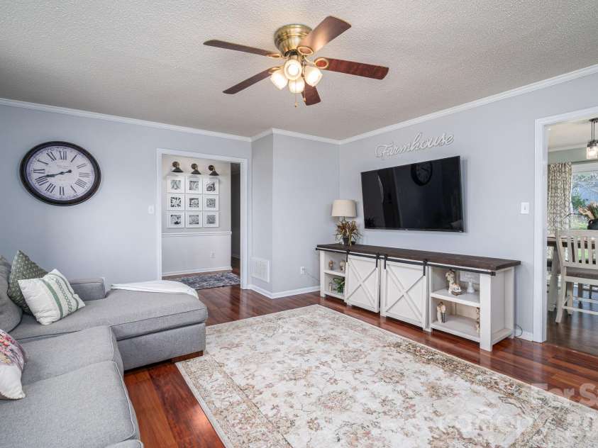4804 Cedar Court, Gastonia, NC 28056.  MLS# CAR4356344, YatesRealty ID 11483. 