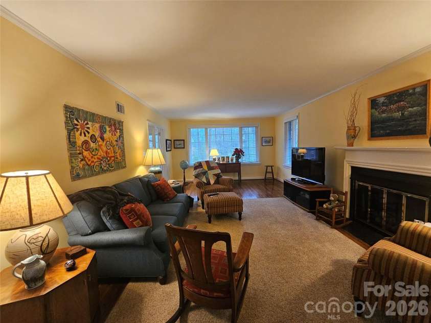 125 Hillside Drive, Shelby, NC 28150.  MLS# CAR4345337, YatesRealty ID 11484. 