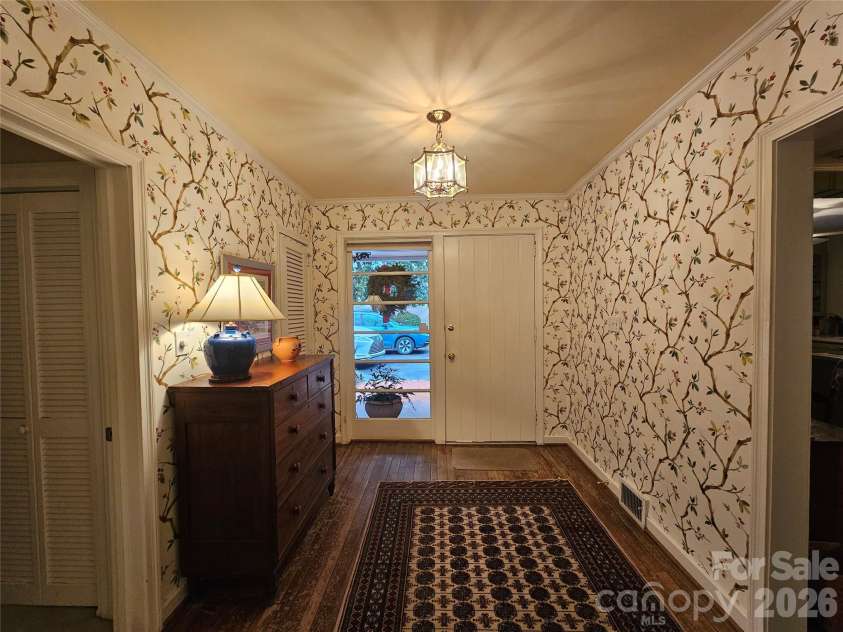 125 Hillside Drive, Shelby, NC 28150.  MLS# CAR4345337, YatesRealty ID 11484. 