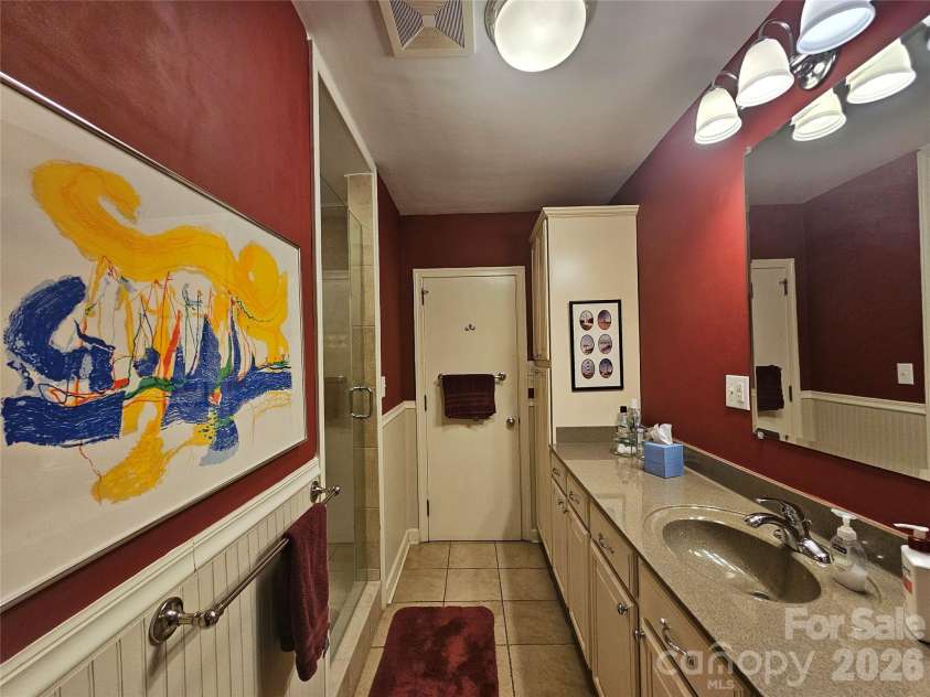 125 Hillside Drive, Shelby, NC 28150.  MLS# CAR4345337, YatesRealty ID 11484. 