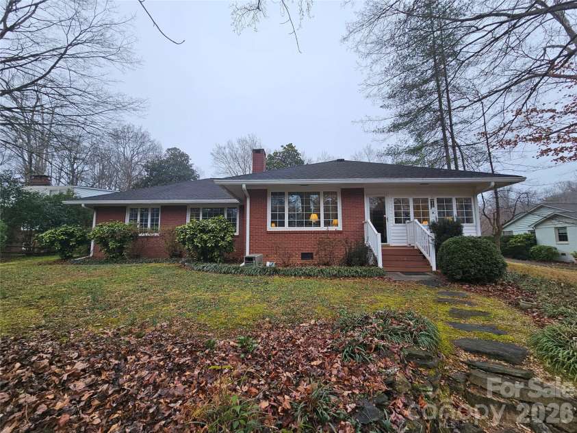 125 Hillside Drive, Shelby, NC 28150.  MLS# CAR4345337, YatesRealty ID 11484. 