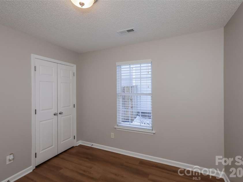5022 Silabert Avenue, Charlotte, NC 28205.  MLS# CAR4367663, YatesRealty ID 11485. 