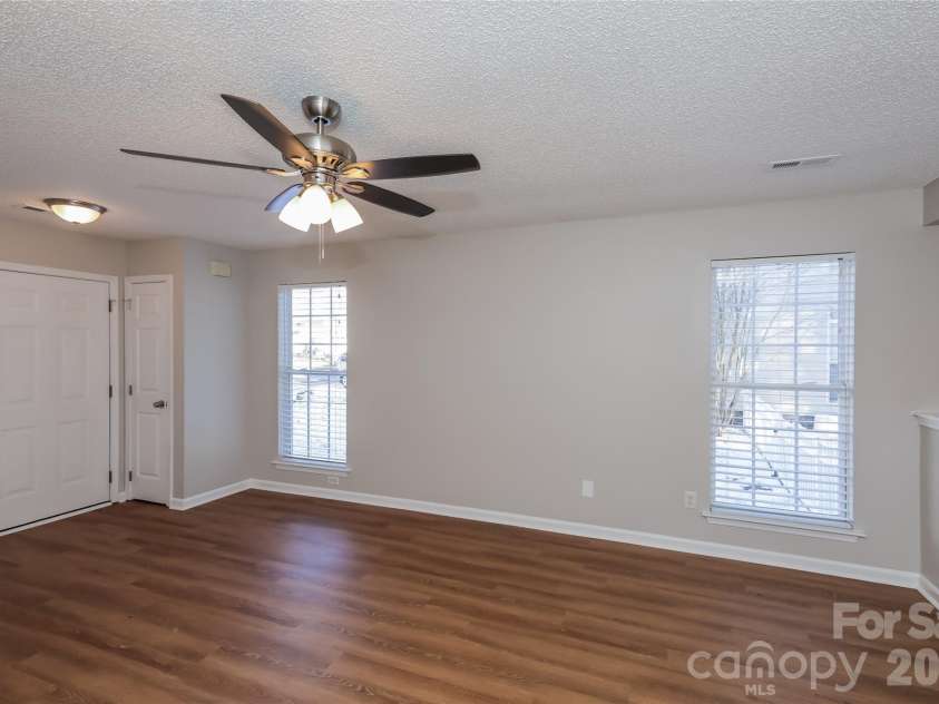 5022 Silabert Avenue, Charlotte, NC 28205.  MLS# CAR4367663, YatesRealty ID 11485. 