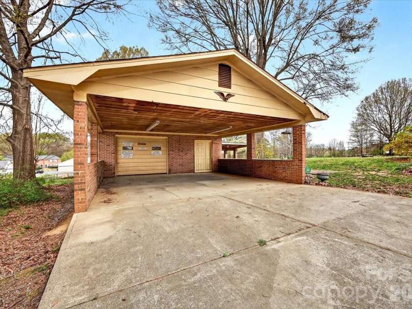 199 Mckinnon Avenue, Concord, NC 28025.  MLS# CAR4359449, YatesRealty ID 11486. 