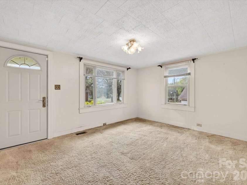 199 Mckinnon Avenue, Concord, NC 28025.  MLS# CAR4359449, YatesRealty ID 11486. 