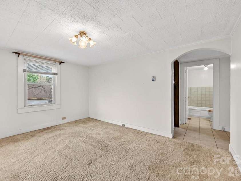 199 Mckinnon Avenue, Concord, NC 28025.  MLS# CAR4359449, YatesRealty ID 11486. 