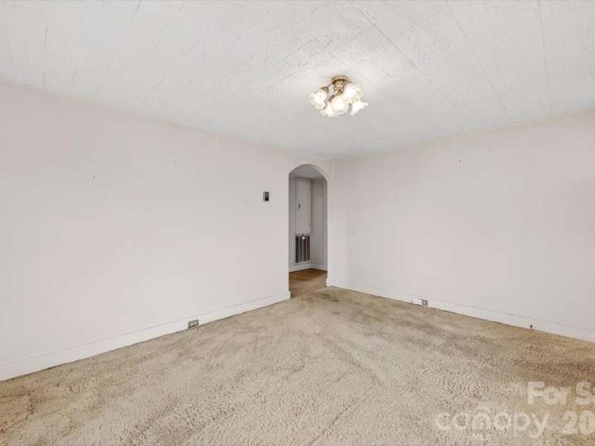 199 Mckinnon Avenue, Concord, NC 28025.  MLS# CAR4359449, YatesRealty ID 11486. 