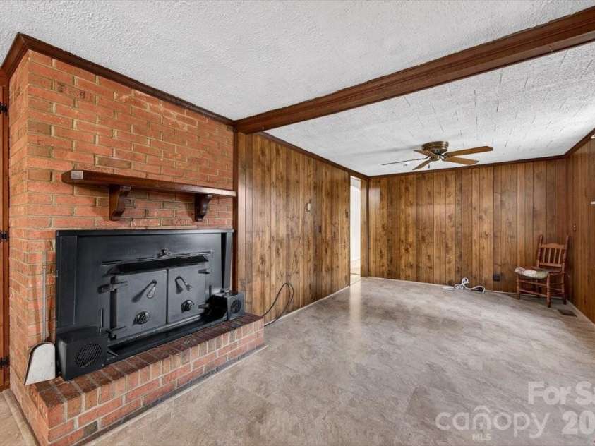 199 Mckinnon Avenue, Concord, NC 28025.  MLS# CAR4359449, YatesRealty ID 11486. 