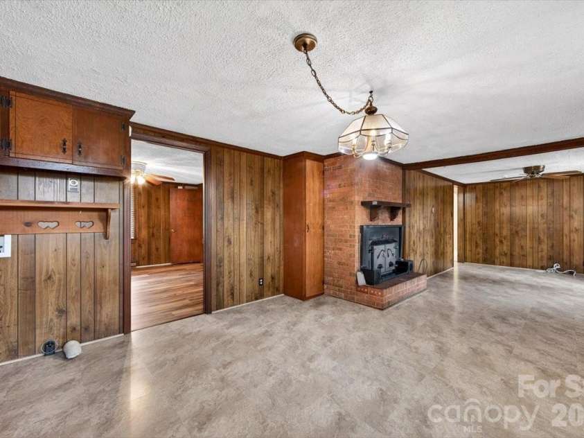 199 Mckinnon Avenue, Concord, NC 28025.  MLS# CAR4359449, YatesRealty ID 11486. 