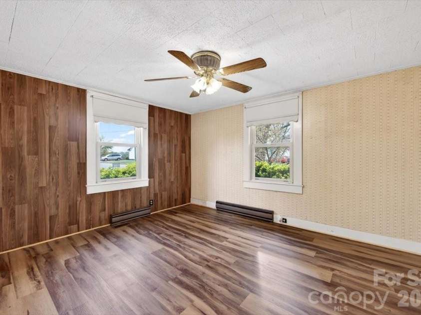 199 Mckinnon Avenue, Concord, NC 28025.  MLS# CAR4359449, YatesRealty ID 11486. 
