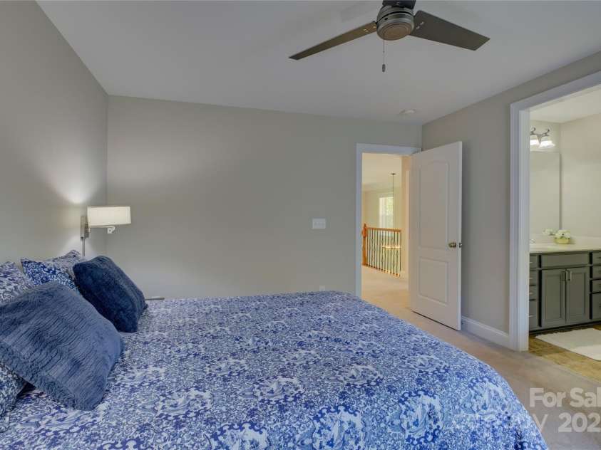 9810 Daufuskie Drive, Charlotte, NC 28278.  MLS# CAR4247189, YatesRealty ID 11486. 