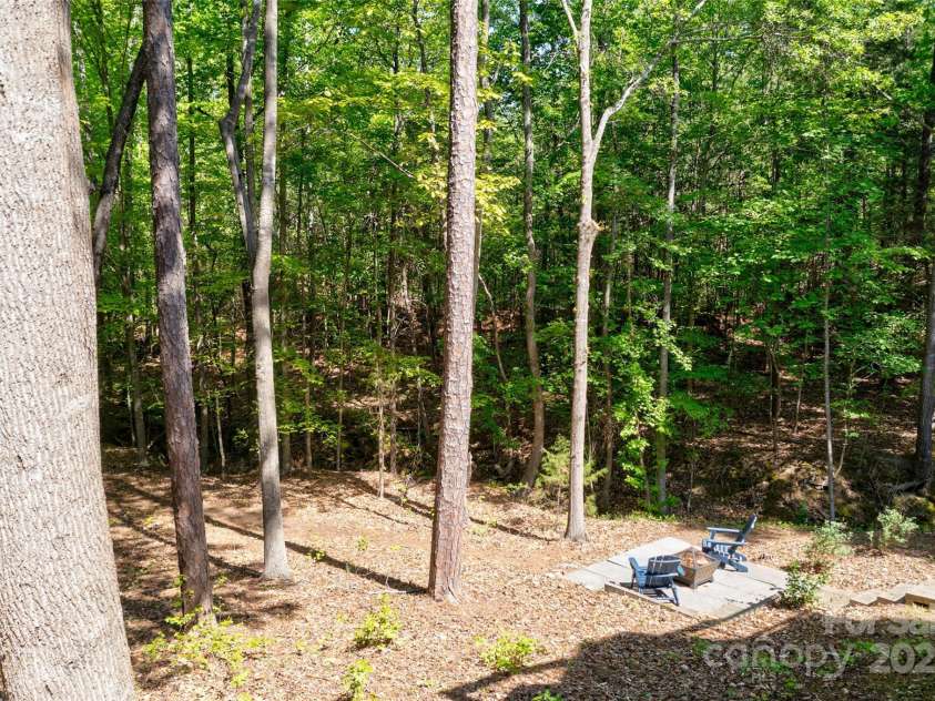 9810 Daufuskie Drive, Charlotte, NC 28278.  MLS# CAR4247189, YatesRealty ID 11486. 