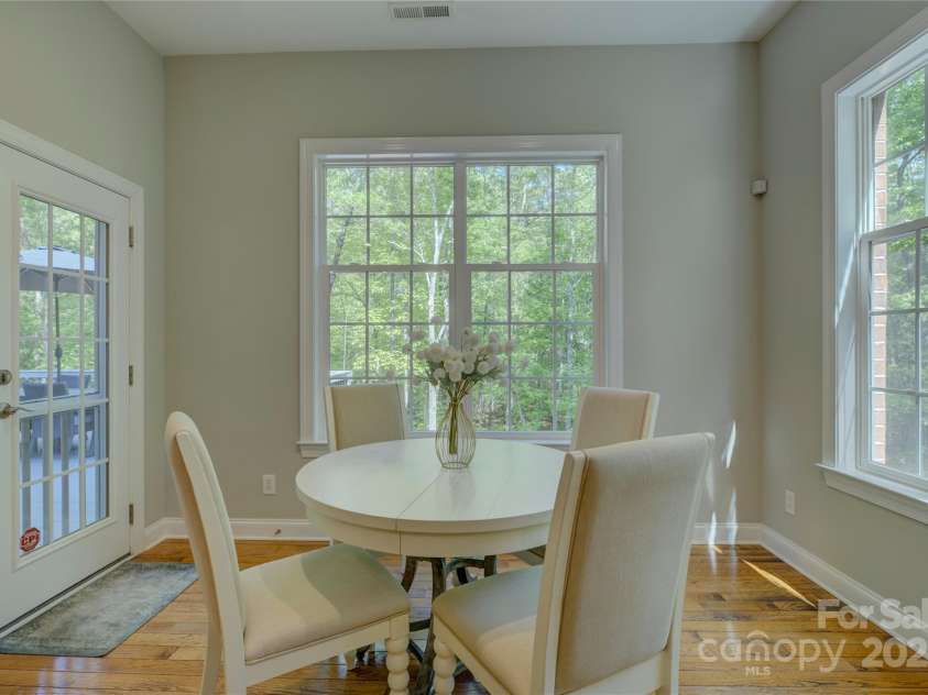 9810 Daufuskie Drive, Charlotte, NC 28278.  MLS# CAR4247189, YatesRealty ID 11486. 