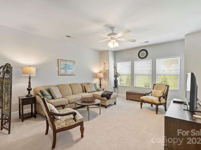 10378 Ambercrest Court, Huntersville, NC 28078.  MLS# CAR4245929, YatesRealty ID 11487. Bonus Room
