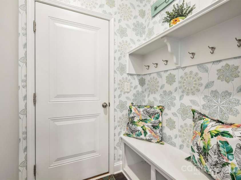 10378 Ambercrest Court, Huntersville, NC 28078.  MLS# CAR4245929, YatesRealty ID 11487. Drop Zone Main Level