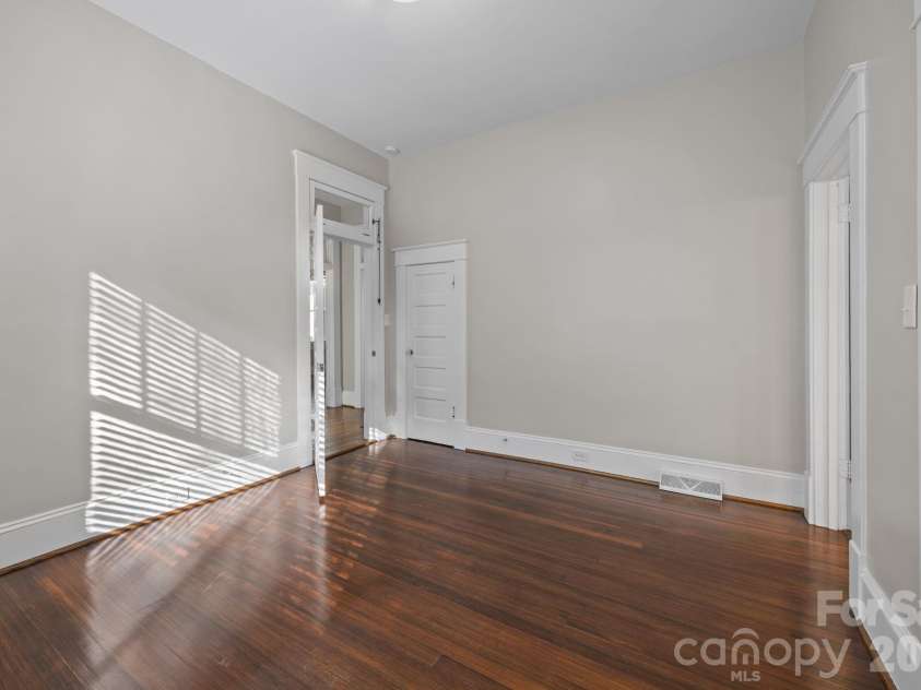 112 Steele Street, Salisbury, NC 28144.  MLS# CAR4360441, YatesRealty ID 11489. 