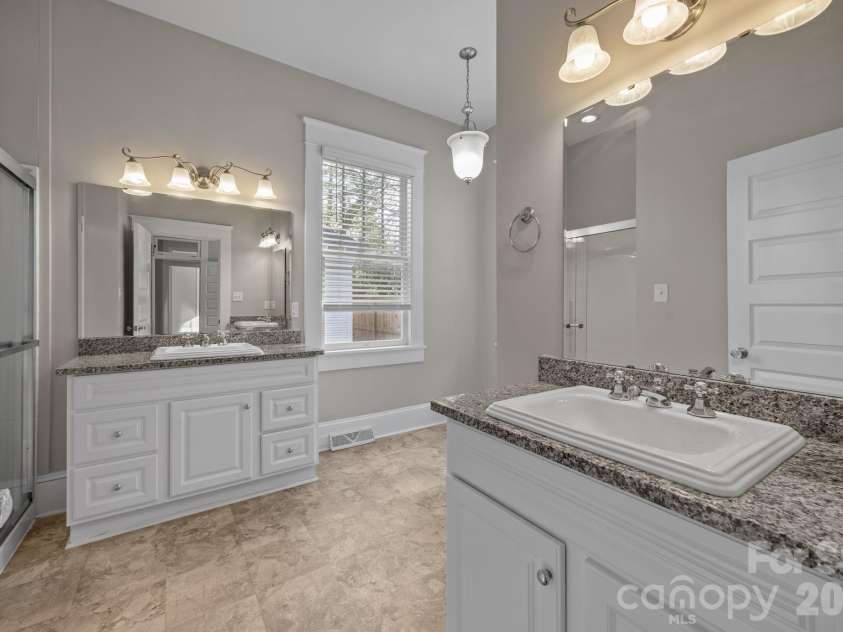 112 Steele Street, Salisbury, NC 28144.  MLS# CAR4360441, YatesRealty ID 11489. 