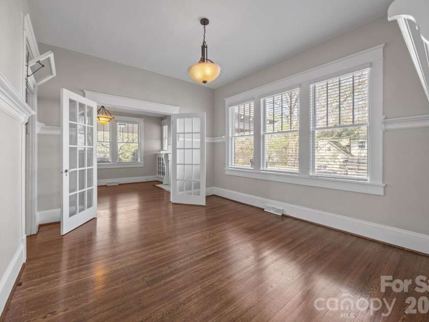 112 Steele Street, Salisbury, NC 28144.  MLS# CAR4360441, YatesRealty ID 11489. 