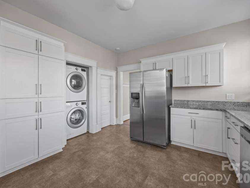 112 Steele Street, Salisbury, NC 28144.  MLS# CAR4360441, YatesRealty ID 11489. 