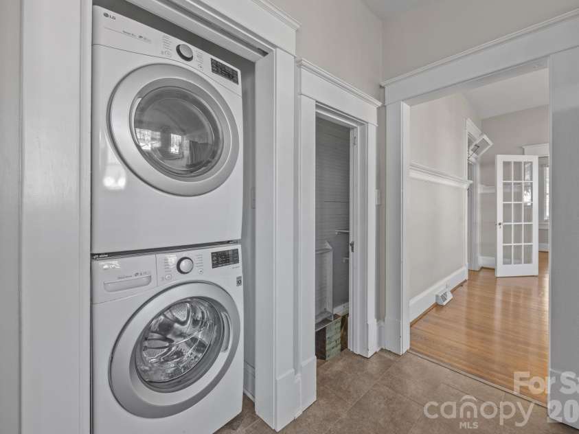 112 Steele Street, Salisbury, NC 28144.  MLS# CAR4360441, YatesRealty ID 11489. 