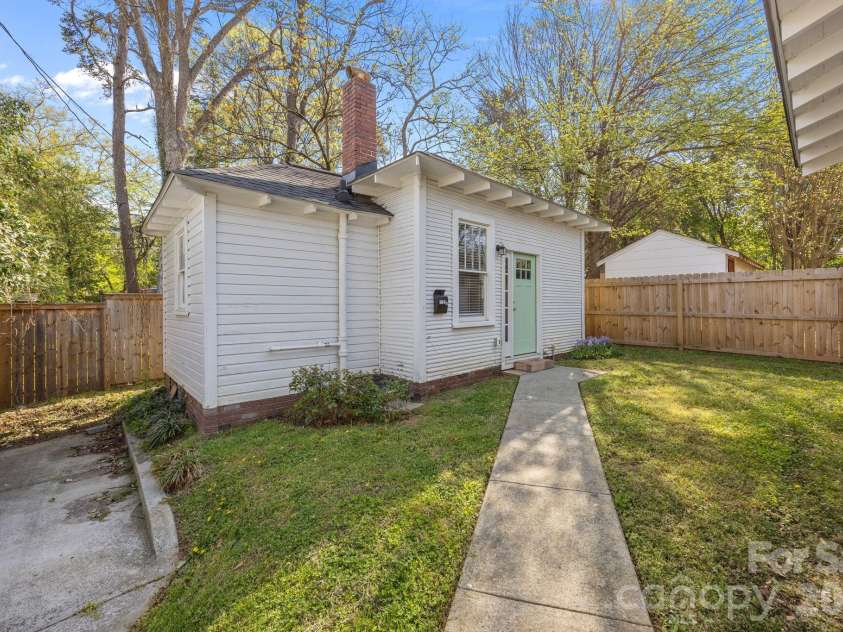112 Steele Street, Salisbury, NC 28144.  MLS# CAR4360441, YatesRealty ID 11489. 