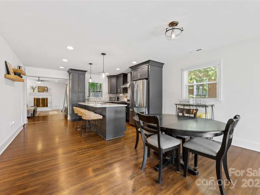 2933 Hilliard Drive, Charlotte, NC 28205.  MLS# CAR4252267, YatesRealty ID 11489. 