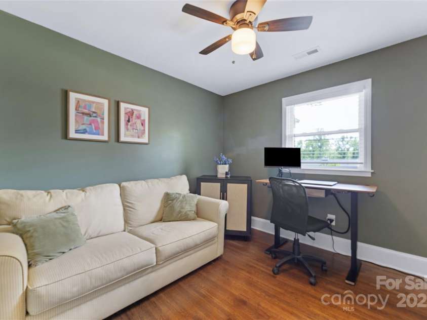 2933 Hilliard Drive, Charlotte, NC 28205.  MLS# CAR4252267, YatesRealty ID 11489. 