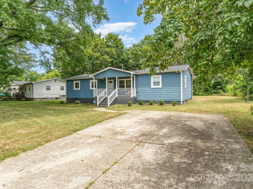 1345 Old Salisbury Road, Statesville, NC 28625.  MLS# CAR4280147, YatesRealty ID 1149. 